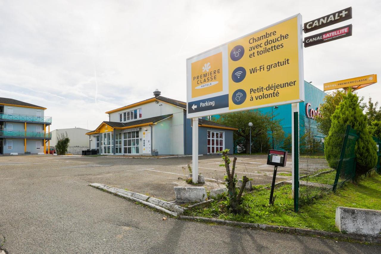 Première Classe Coignières Esterno foto
